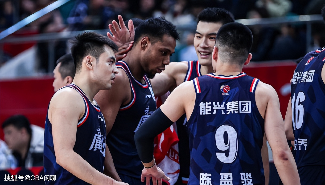 北京男篮战胜广州队，表现抢眼场场取胜(北京男篮对广东男篮比赛谁赢了)