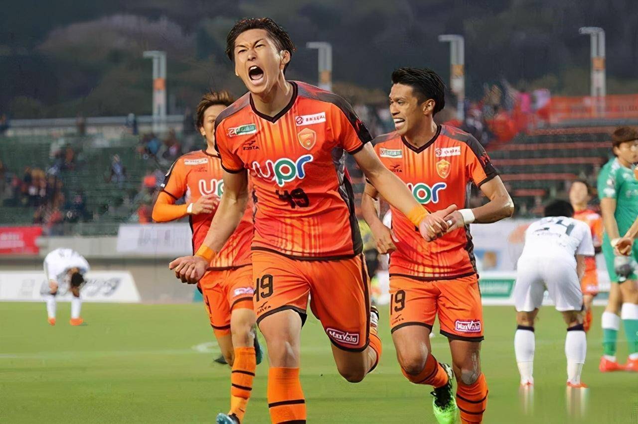鹿岛鹿角技战术演练密集，冲刺冠军全力以赴(鹿岛鹿角赛程赛果)
