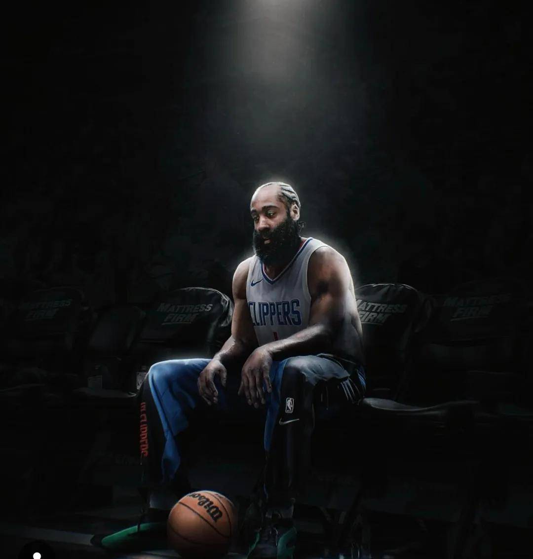 关于NBA自由市场开启：哈登2年7000万续约快船，克莱加盟独行侠的信息