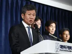关于韩国足协主席郑梦奎当选东亚足联主席，任期至明年3月的信息